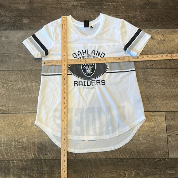 NWOT NFL Oakland Raiders Women's Soft Mesh Jersey Varsity Tee Shirt Size L - Picture 3 of 7